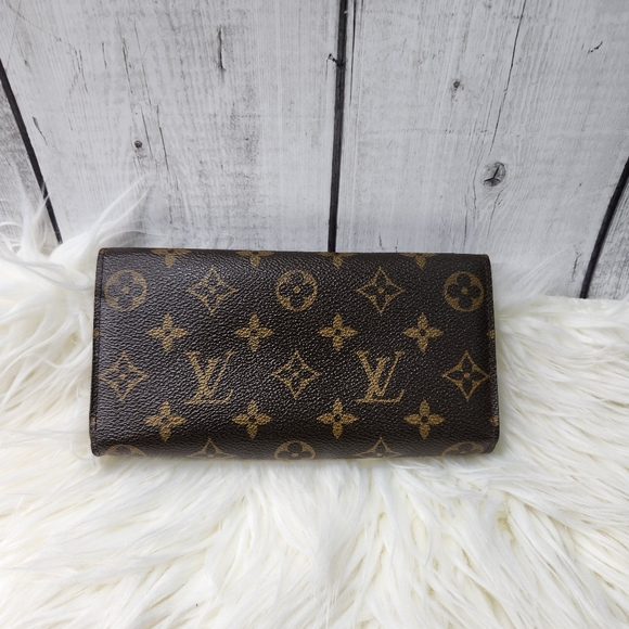 Louis Vuitton Sarah Wallet - Picture 5 of 8